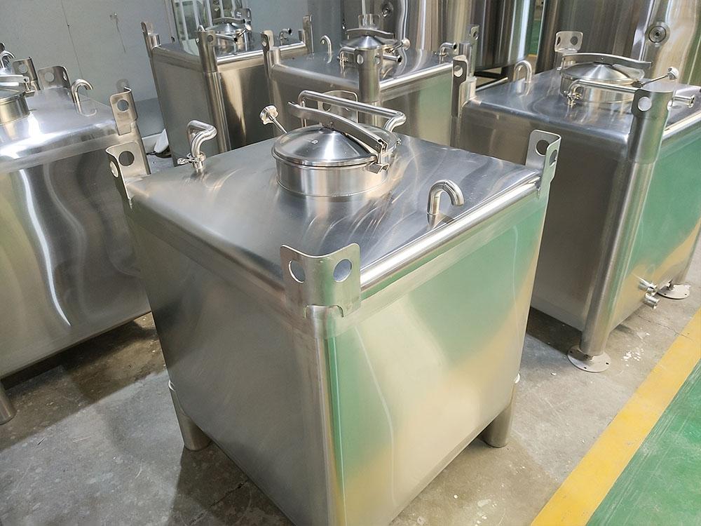 What's the advantages of wine square tank?